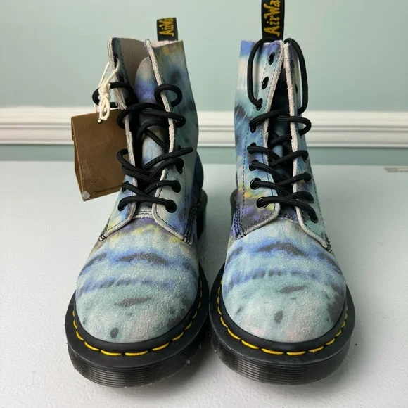 Dr. Martens NEW 1460 Pascal Blue Size 6 Summer Tie Dye Tumbled Women's N… - Picture 3 of 8